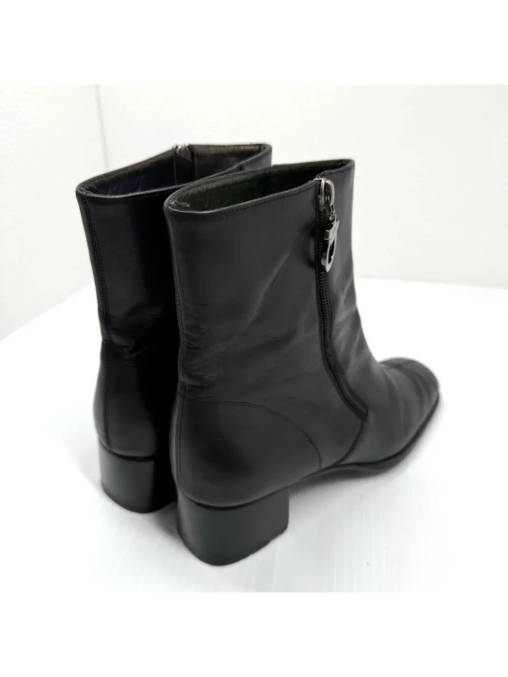 Salvatore Ferragamo Leather Ankle Boots Womens Size 8 Black Gancini Zip Luxury